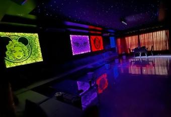 VERSACE                                               has Balcony rooms