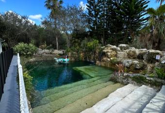 The Lake House has Balcony rooms