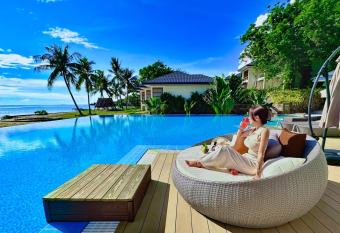 Blue Joys MSR has Balcony rooms