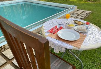 Exclusive Pearl Villa - Orchid allows 18 year olds to book a room