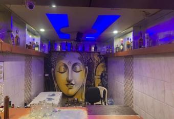 Anamsa Vaas, Vrindavan allows 18 year olds to book a room