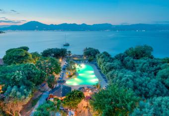 Florida Blue Bay Resort & Spa has Balcony rooms