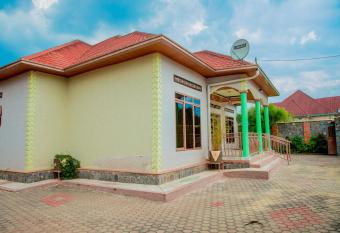 Leisure Inn allows 18 year olds to book a room