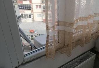 Apartament 3 camere   n Hateg has Balcony rooms