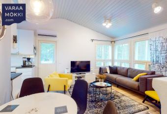 Merimaisema 9 allows 18 year olds to book a room