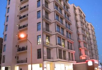 De Iris Regency Fahaheel allows 18 year olds to book a room