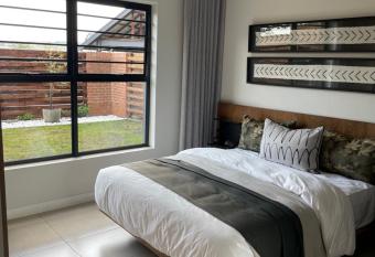 Don Sandton Accomodation has Balcony rooms