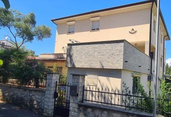 Apartment in Rovinj with balcony, air conditioning, W-LAN, washing machine 5116-2 has Smoking/Balcony rooms