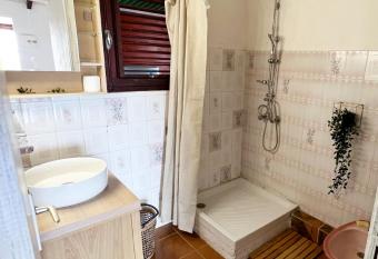 Anacaona by UTA HOUSE has Balcony rooms