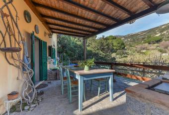 Casetta delle mimose has Balcony rooms