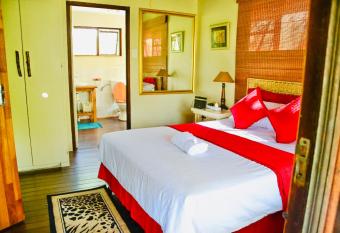 The Joy Weekend Lodge has Balcony rooms