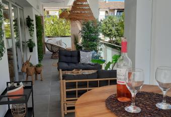 Casa Namagovi has Balcony rooms