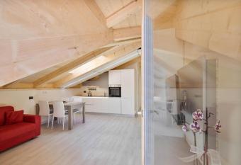 CASA PARE  B&B has Balcony rooms