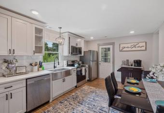 Experience Hospitality at LUXURY gorgeous house! allows 18 year olds to book a room