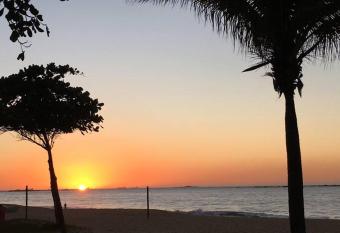 Lindo Flat frente praia has Balcony rooms