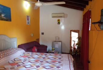 Hospedaje Luque allows 18 year olds to book a room