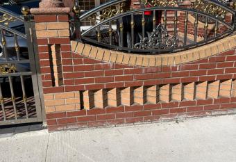 Cozy Place To Stay in Brooklyn allows 18 year olds to book a room