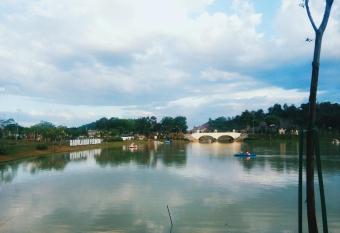 INTAN SWEET HOMESTAY has Balcony rooms