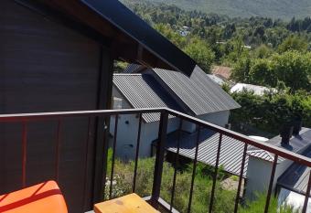 Estudio ALOJAMIENTOS PATAGONICOS has Balcony rooms