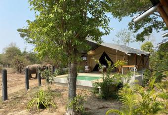 Elephant View Camp has Balcony rooms