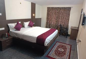 Sky View Inn has Balcony rooms