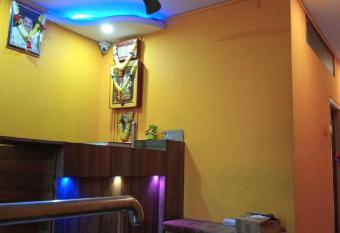 SPOT ON 80790B Viram Lodge - Dandeli allows 18 year olds to book a room