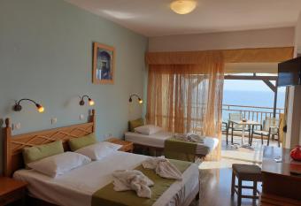 Thalassa House Apartments has Balcony rooms