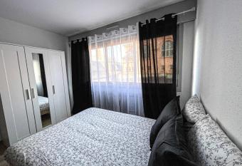 Le Paisible-T1-26m2 Appartement Centre Ville Mulhouse allows 18 year olds to book a room
