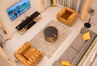 Beverly home has Balcony rooms