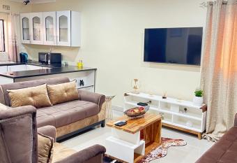 Hibiscus Apartments has Balcony rooms