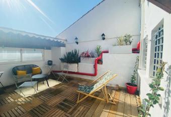 Large cocoon with terrace near the center has Balcony rooms