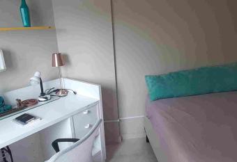 Apartamento p   na areia Praia do Gonzaguinha. has Smoking rooms