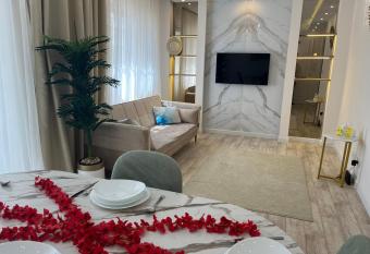 Madinaty, Elite new studio families and married couples only has rooms with a private hot tub