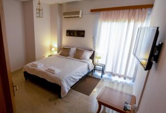 CityCenter Apartment has Balcony rooms