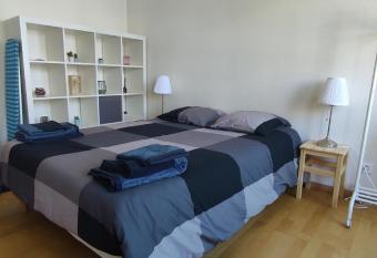 Mulhouse Studio Franklin allows 18 year olds to book a room