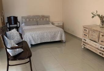 Mono ambiente Macarena allows 18 year olds to book a room