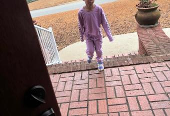 Mini Cabin LLC has Balcony rooms