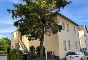 Apartment Meditari Bonn-Muffendorf has Balcony rooms