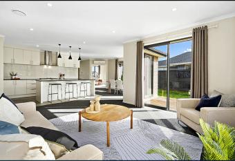 Cheerful - 4 Bedrooms Home in Cambridge has Balcony rooms