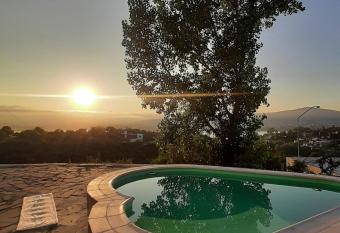 Mediterr  nea Casa Vacanza allows 18 year olds to book a room