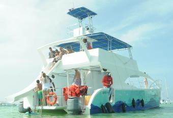 juan dolio allows 18 year olds to book a room