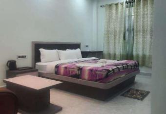 Wildlife Guest House has Balcony rooms