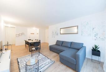 Suite Moderne Familiale 8 Pers - Disney 10m - 2 SDB has Balcony rooms