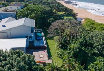 Splash Rock Beachfront Villa has Balcony rooms