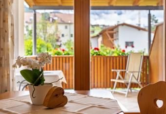 Lafay 4 has Balcony rooms