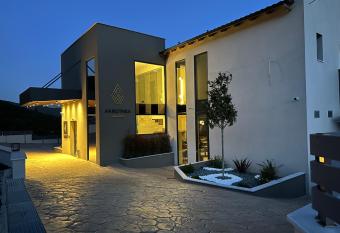 AKROTHEA suites & lounge has Balcony rooms