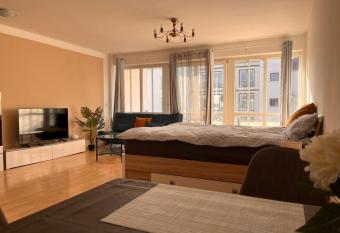 Premium deluxe Apartment im Zentrum has Balcony rooms