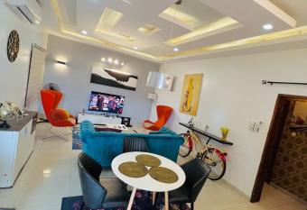 COTONOU HOUSE IMF has Balcony rooms