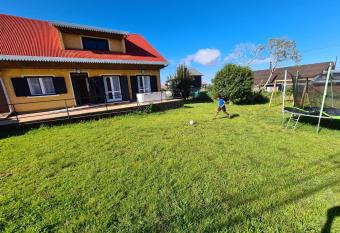 VILLA GRAND BASSIN allows 18 year olds to book a room