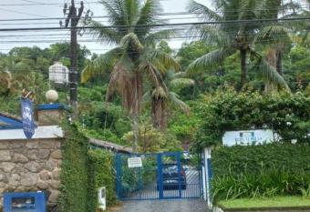 Chal   23 Residencial Tr  s Marias - Paraty allows 18 year olds to book a room